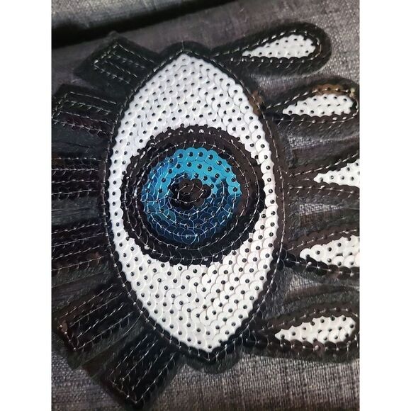 Sequin Eyeball Applique 6"x 6" Iron On - Picture 3 of 3